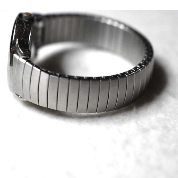 Vintage Timex Indiglo Military Dail Silver Tone Metal 6" Stretch Working Watch - Picture 4 of 4